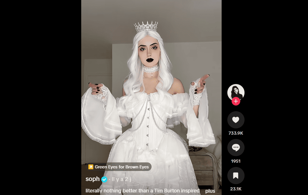 White Queen Halloween Costume: Tim Burton-Inspired Look